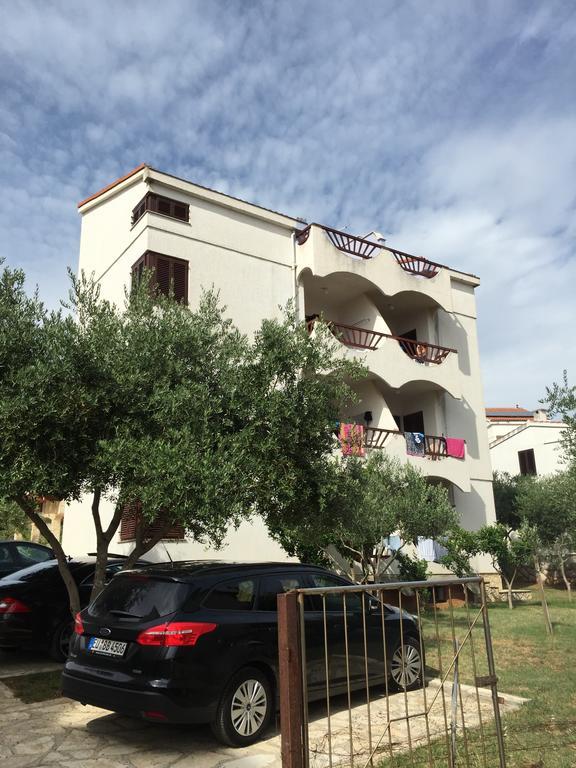 Apartment Cherry Novalja