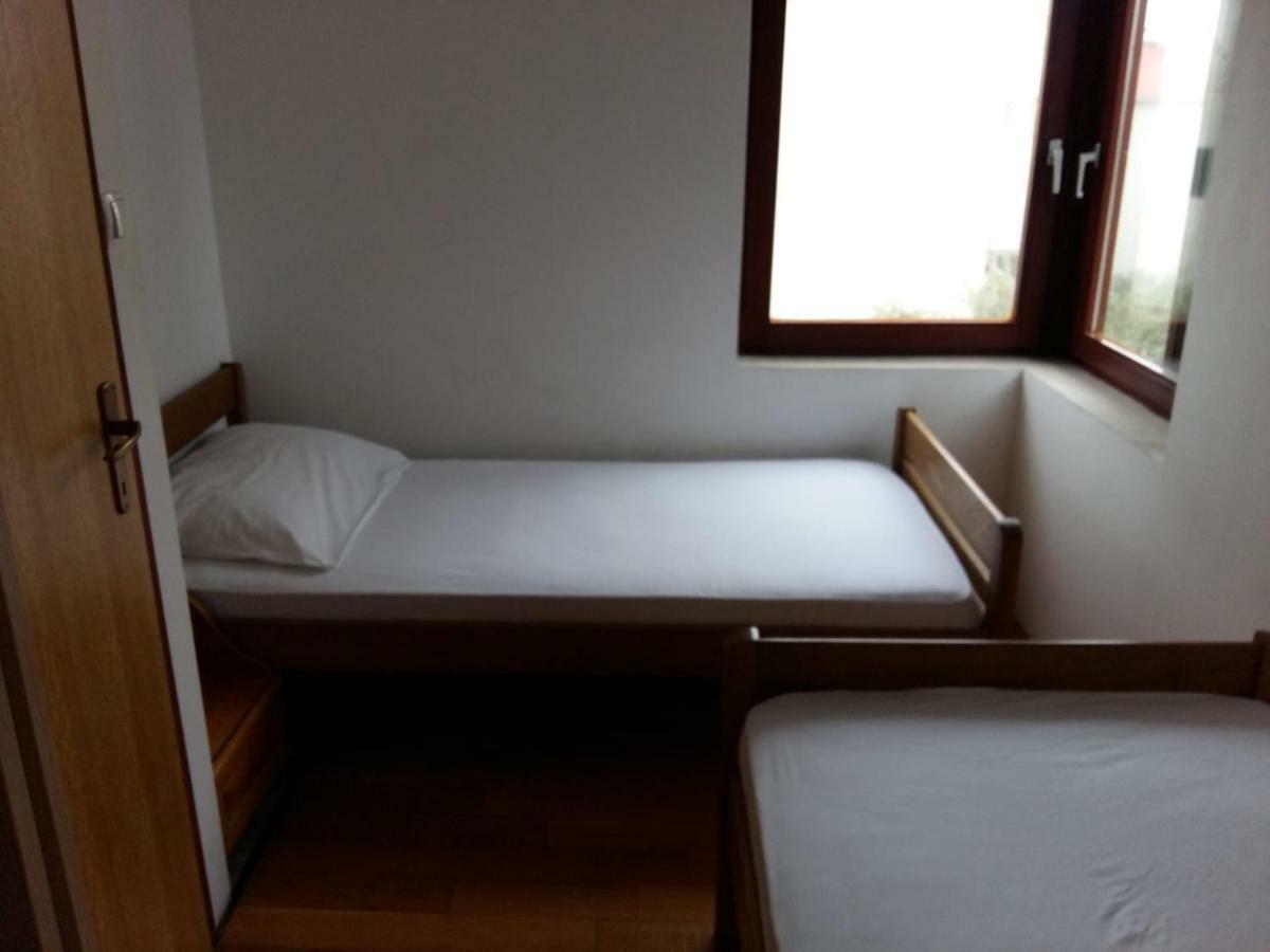 Cherry Apartment